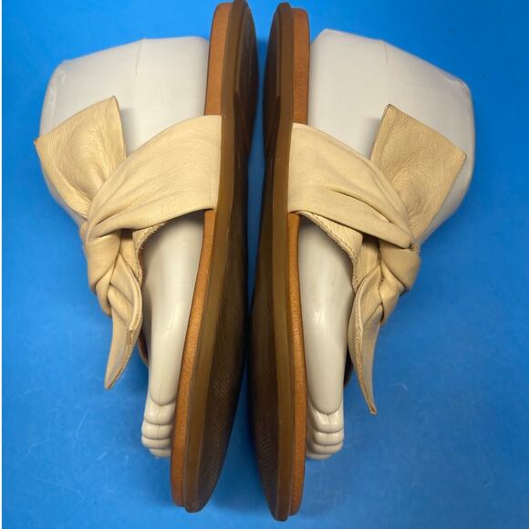 Unity In Diversity Leather Sandals Beige Bow Thong Toe Shoes Size 40 - Picture 4 of 9